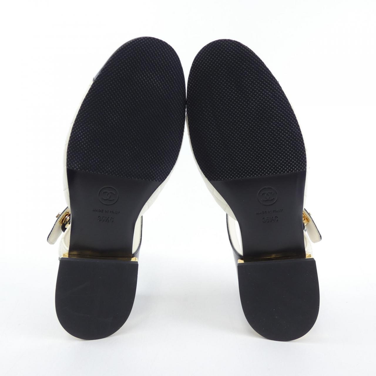 Chanel G38441Y55573 Lambskin Patent Calfskin Flat Shoes