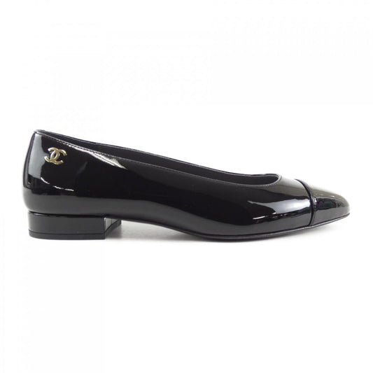 Chanel G45054B13339 Patent Calfskin Flat Shoes