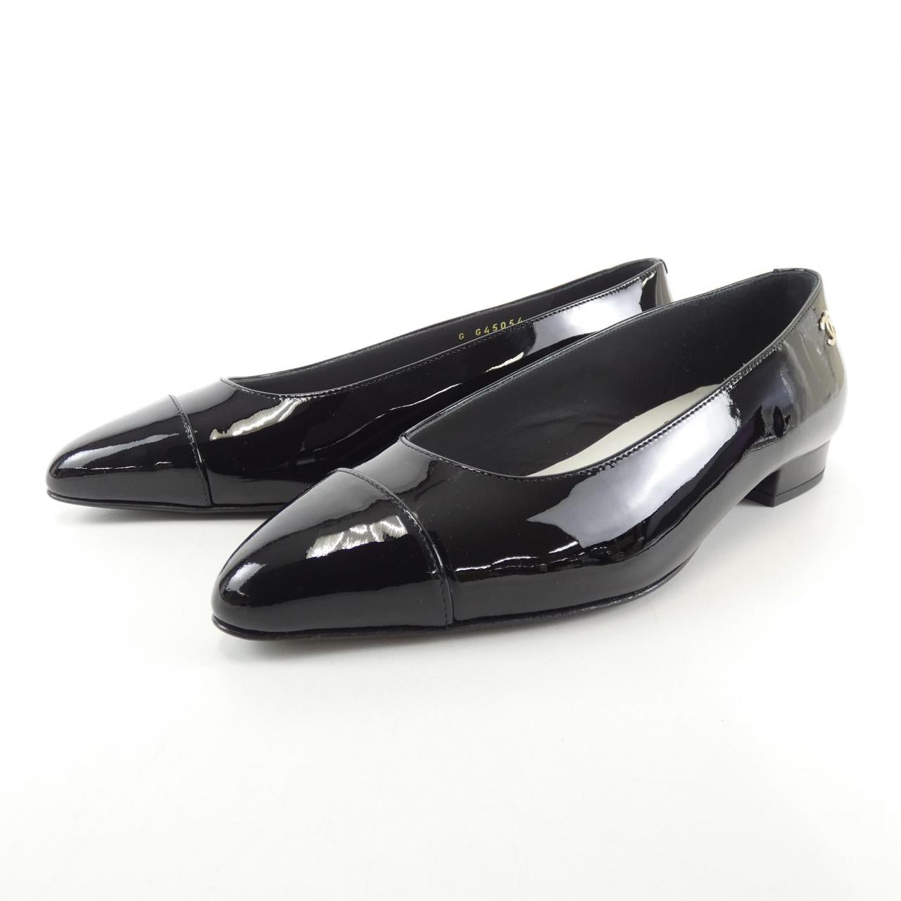 Chanel G45054B13339 Patent Calfskin Flat Shoes