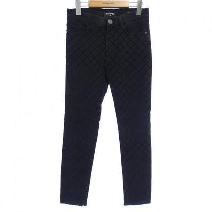 Chanel P58418V44384 Jeans