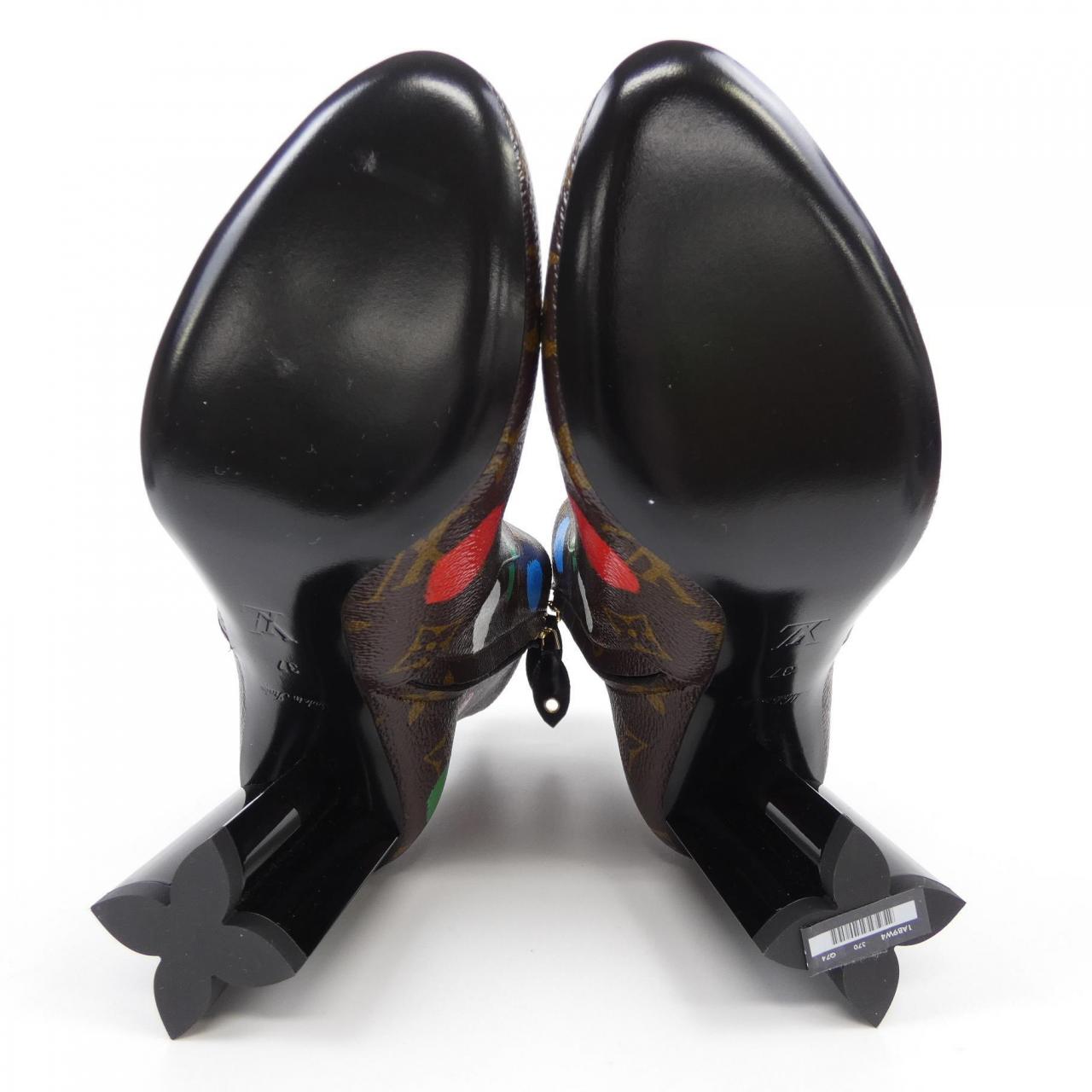 Louis Vuitton Silhouette Line Ankle Boots