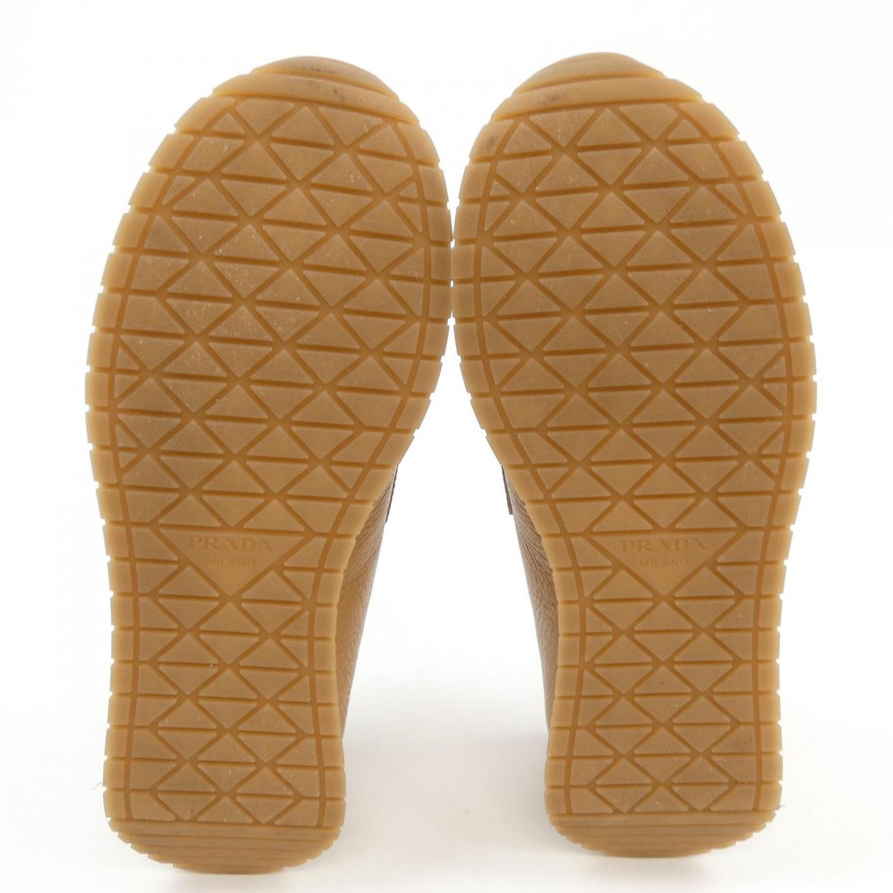 Prada 2DG136 Leather Shoes