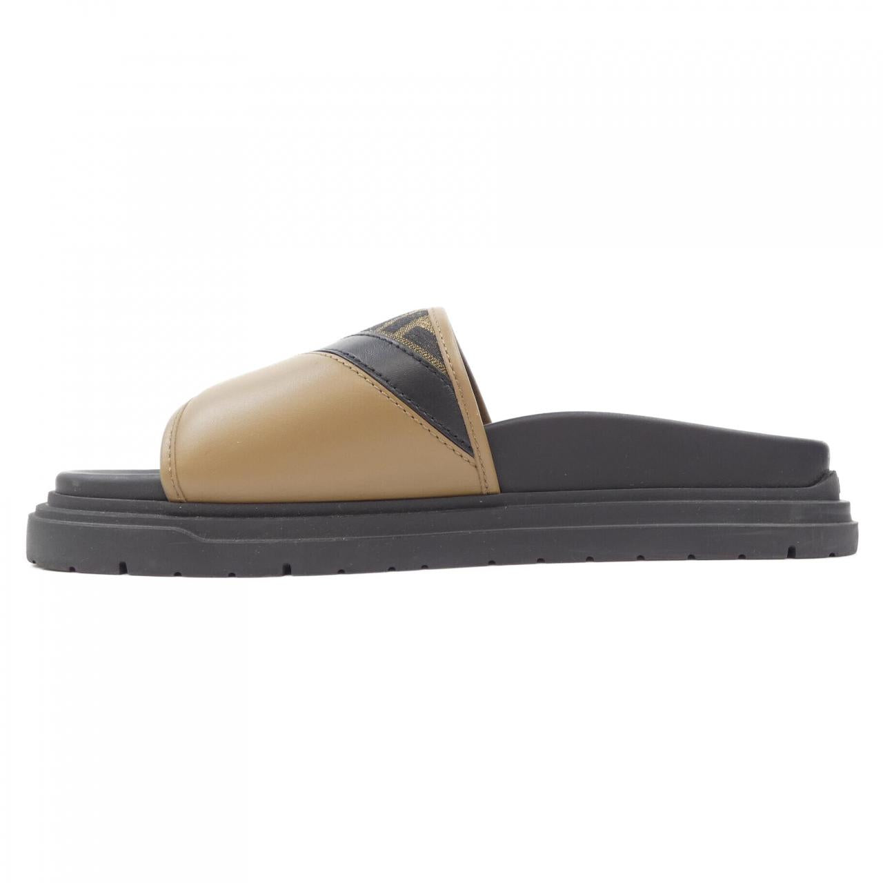 Fendi 7X1674 Sandals