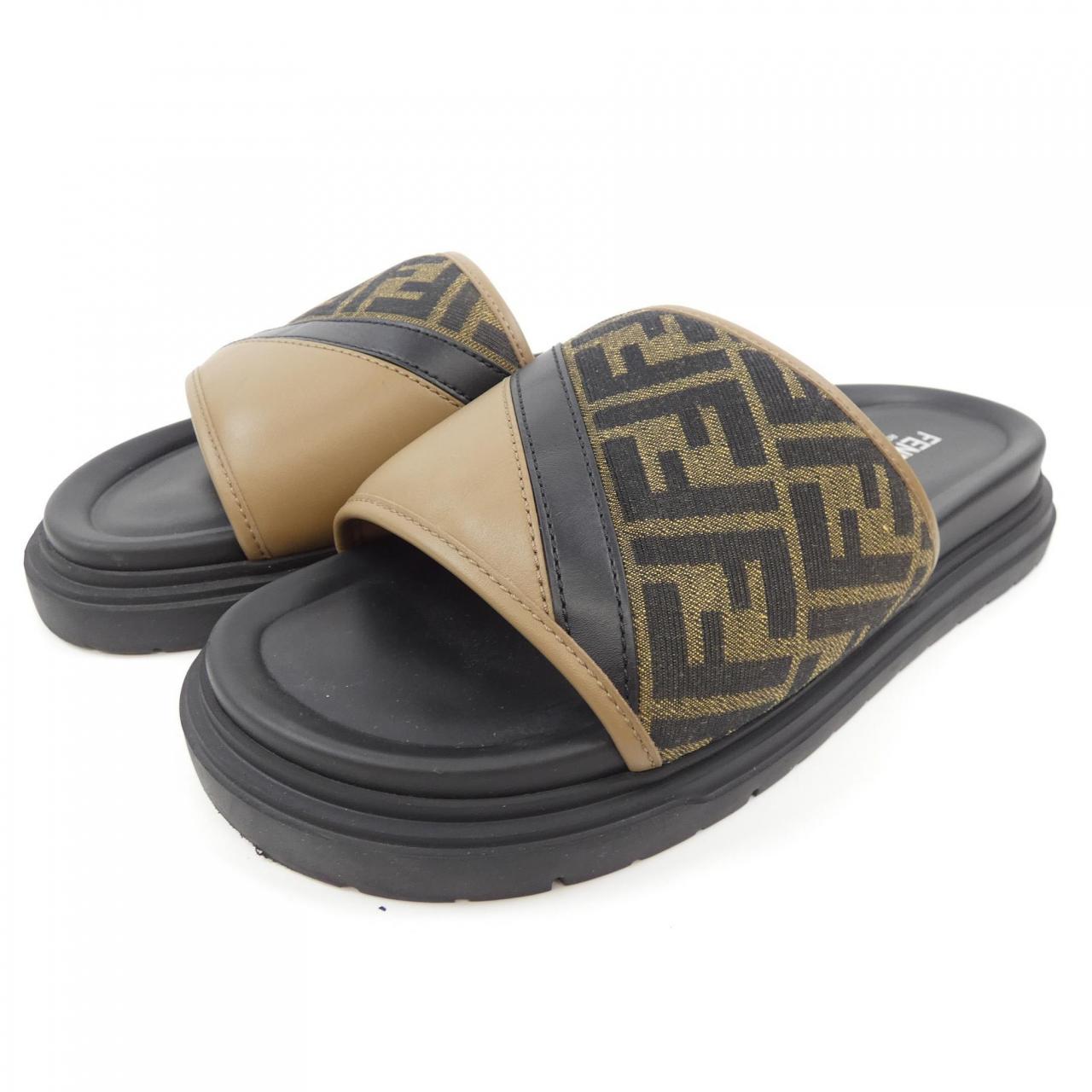 Fendi 7X1674 Sandals