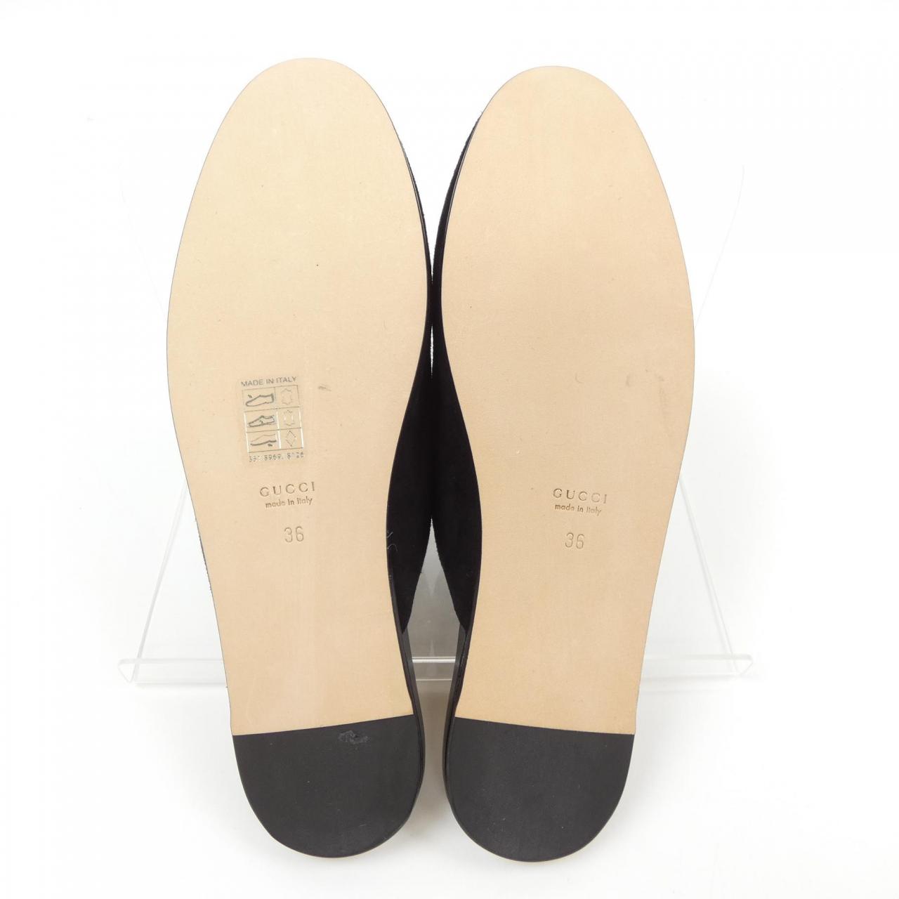 Gucci 702211 DE8X0 Suede Shoes