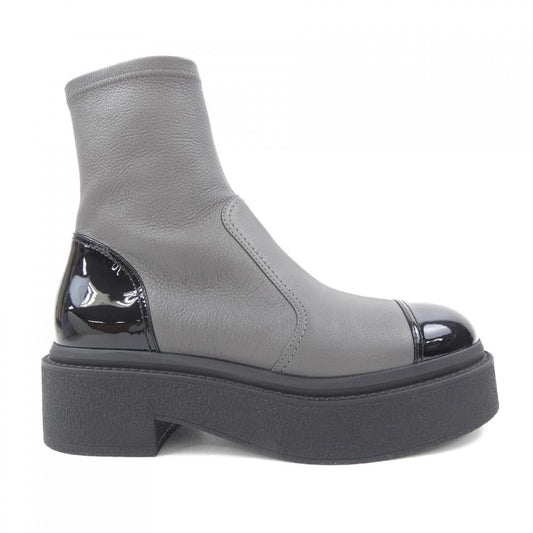 Chanel G45329B14510 Grained Calfskin Patent Calfskin Short Boots