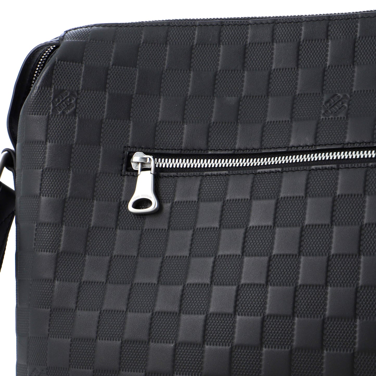 Louis Vuitton Discovery Messenger Bag Damier Infini Leather MM