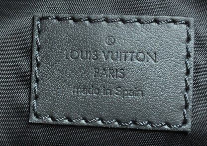 Louis Vuitton Comet Messenger Bag Spotlight Monogram Giant Leather PM