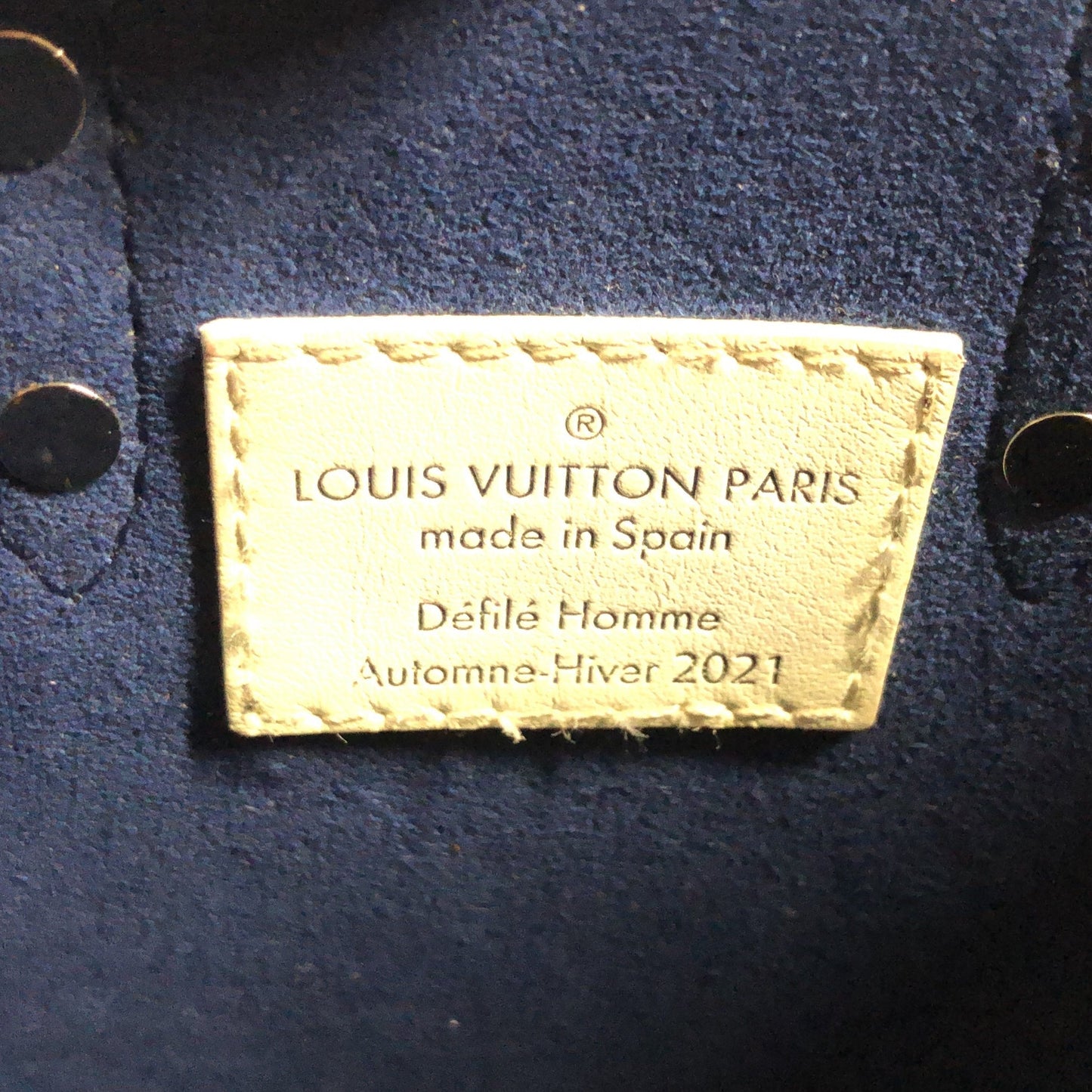 Louis Vuitton Sac Plat Bag Everyday Signature Printed Leather XS