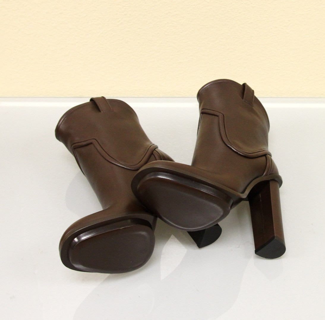 GUCCI Runway Leather Platform Boots Brown 270515 US 6.5 - Last Call