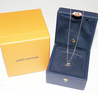 Louis Vuitton K18WG Volt One PM Pendant Necklace Q93806