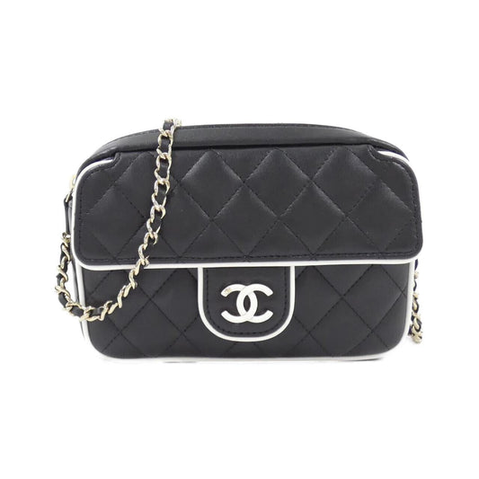 Chanel AP4516 Lambskin Chain Clutch