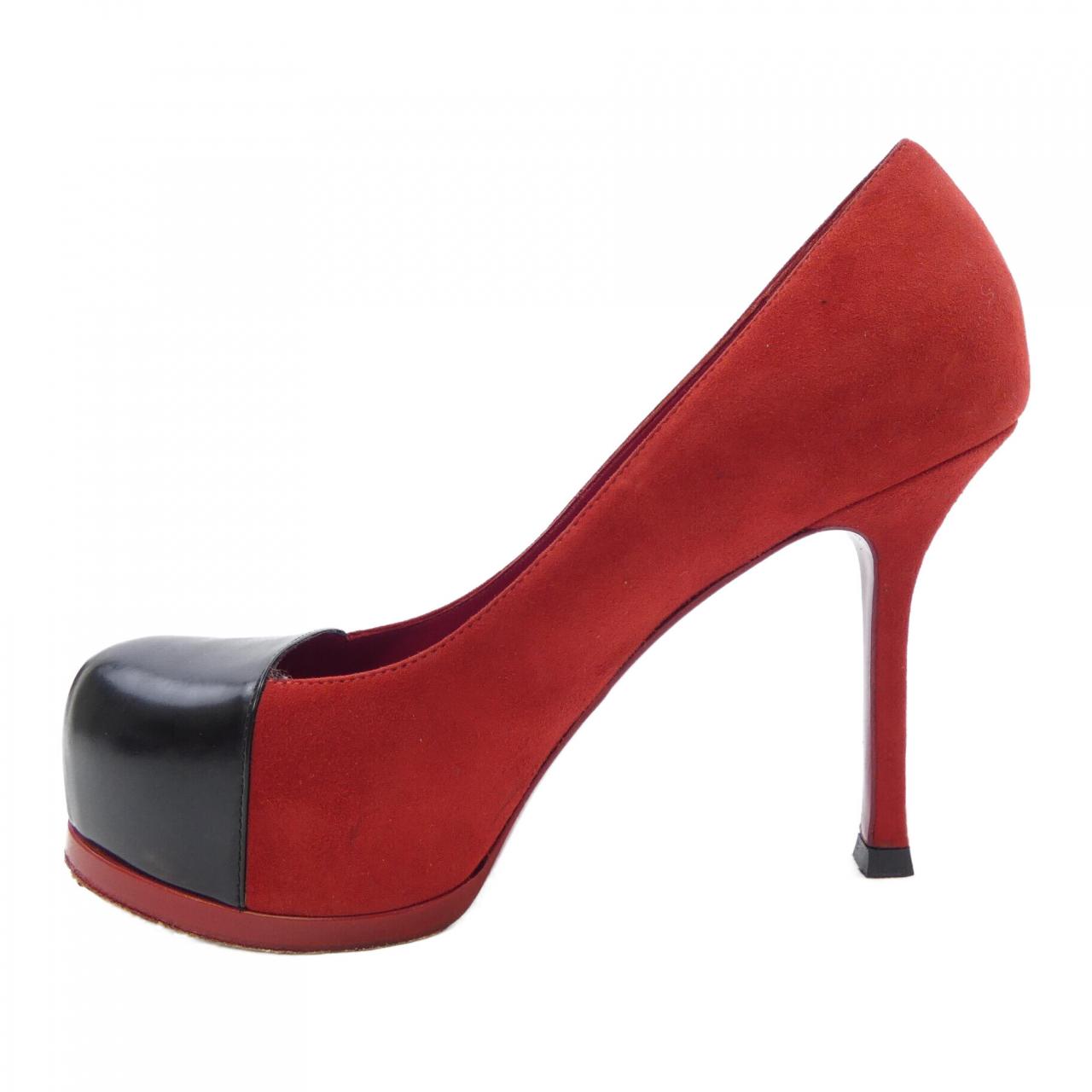 Yves Saint Laurent Pumps