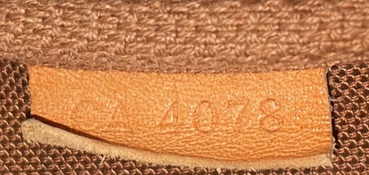 Louis Vuitton Pochette Accessoires Limited Edition Monogram Roses