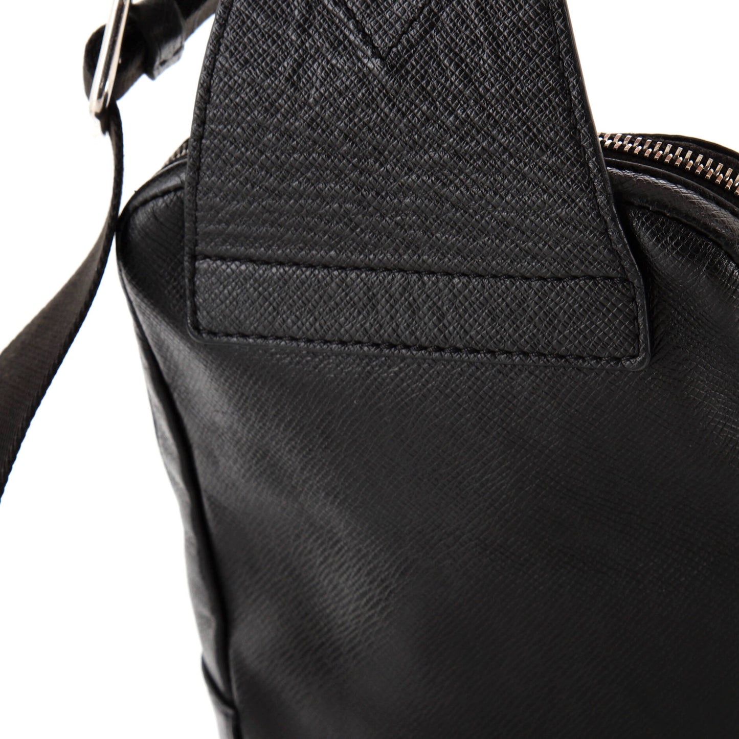 Louis Vuitton Avenue Sling Bag Taiga Leather