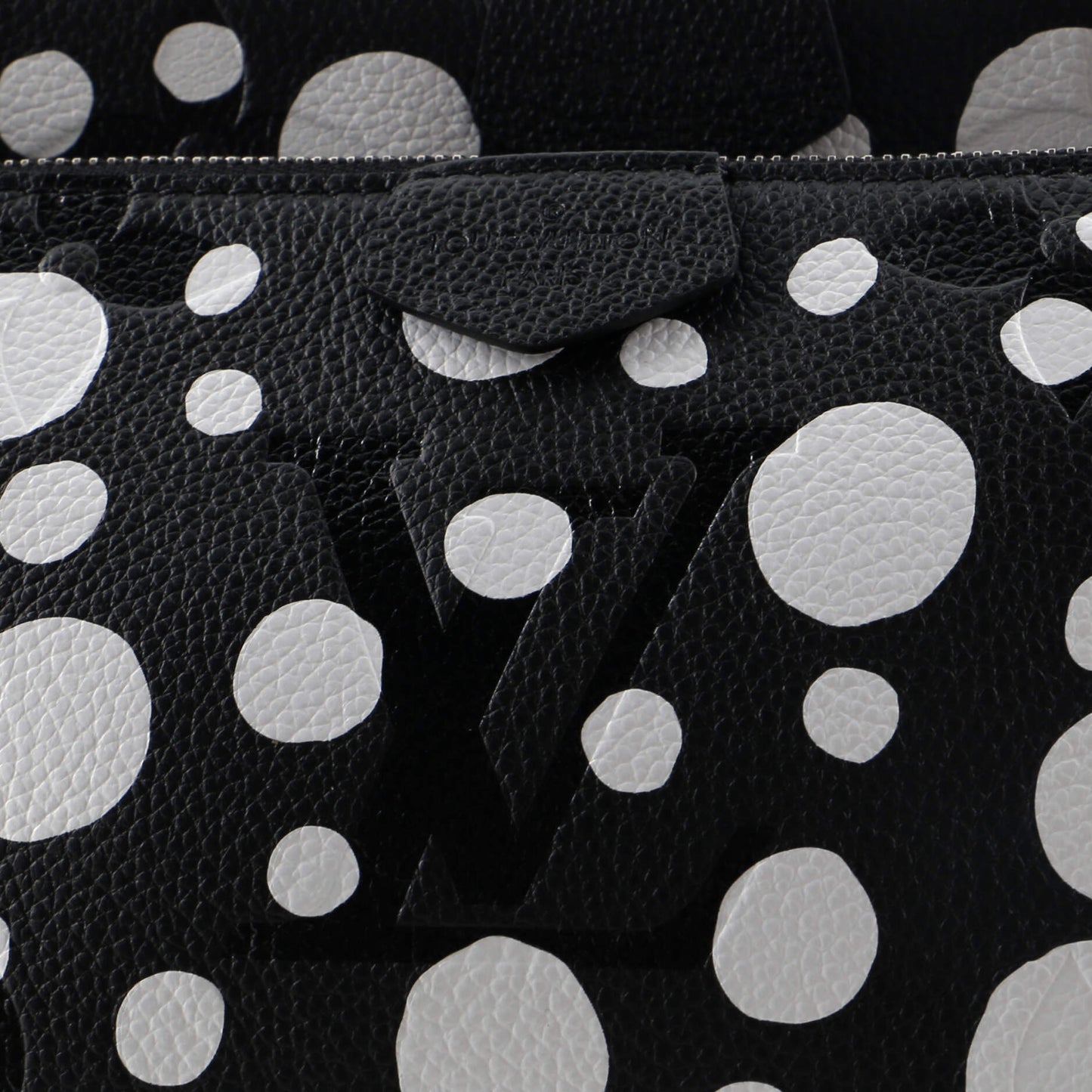 Louis Vuitton Multi Pochette Accessoires Yayoi Kusama Infinity Dots Monogram Empreinte Giant