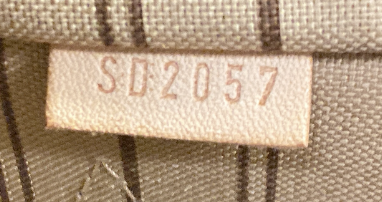 Louis Vuitton Neverfull Tote Monogram Canvas MM