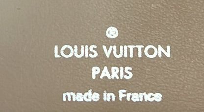Louis Vuitton Clea Wallet Mahina Leather