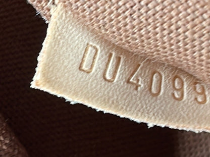 Louis Vuitton Beaubourg Messenger Bag Monogram Canvas MM