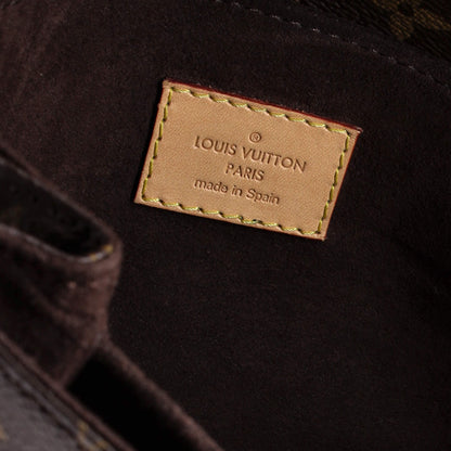 Louis Vuitton Pochette Metis Monogram Canvas