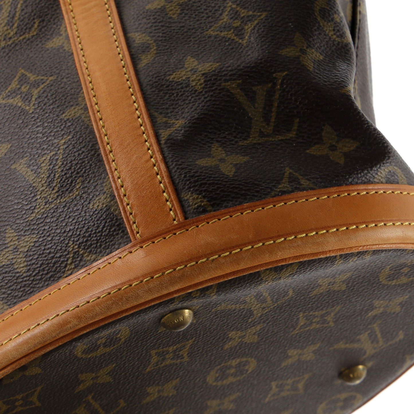 Louis Vuitton Bucket Bag Monogram Canvas GM