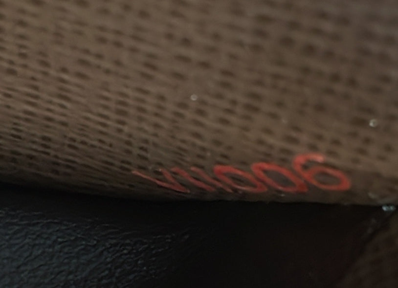 Louis Vuitton Zippy Organizer Damier