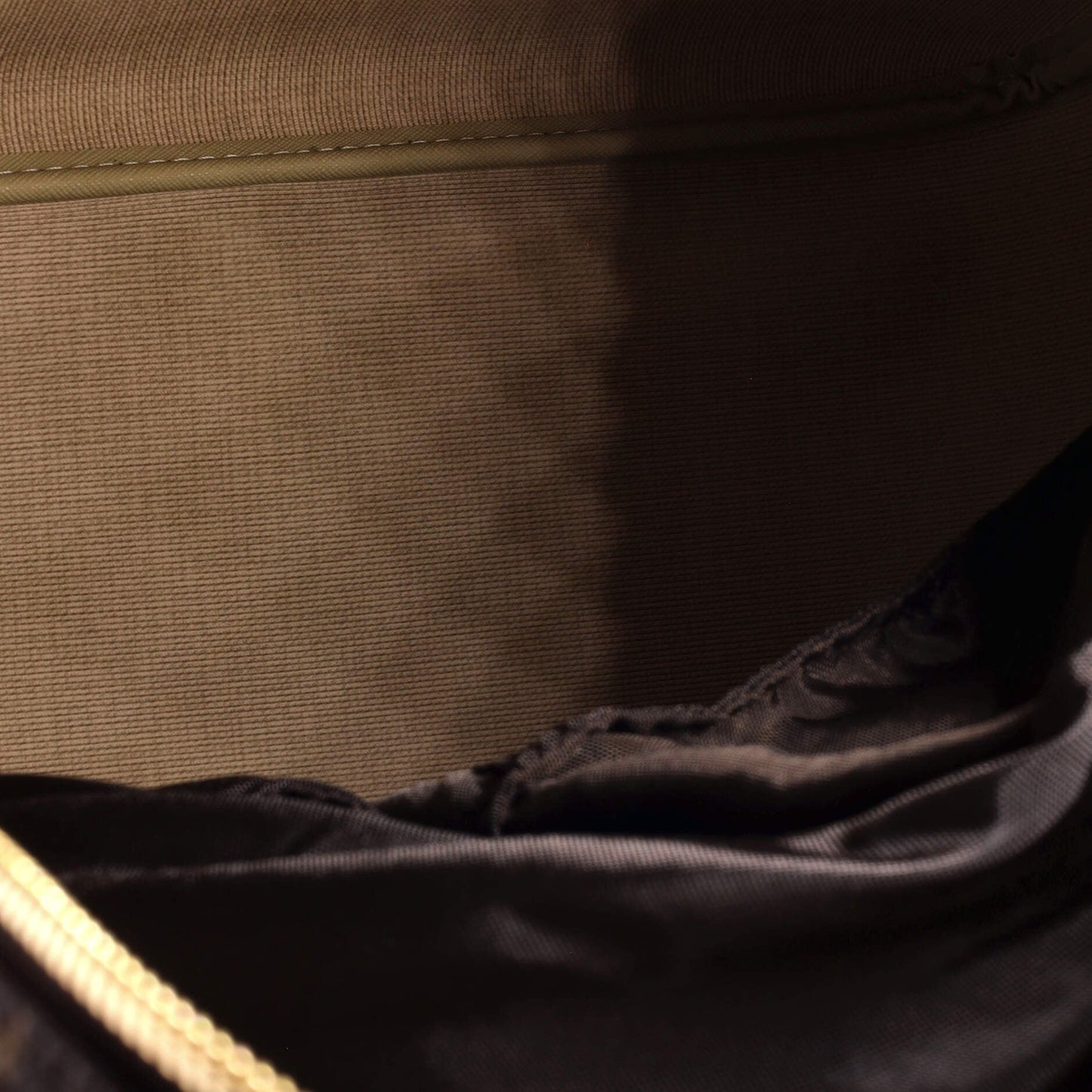 Louis Vuitton Evasion Travel Bag Monogram Canvas MM