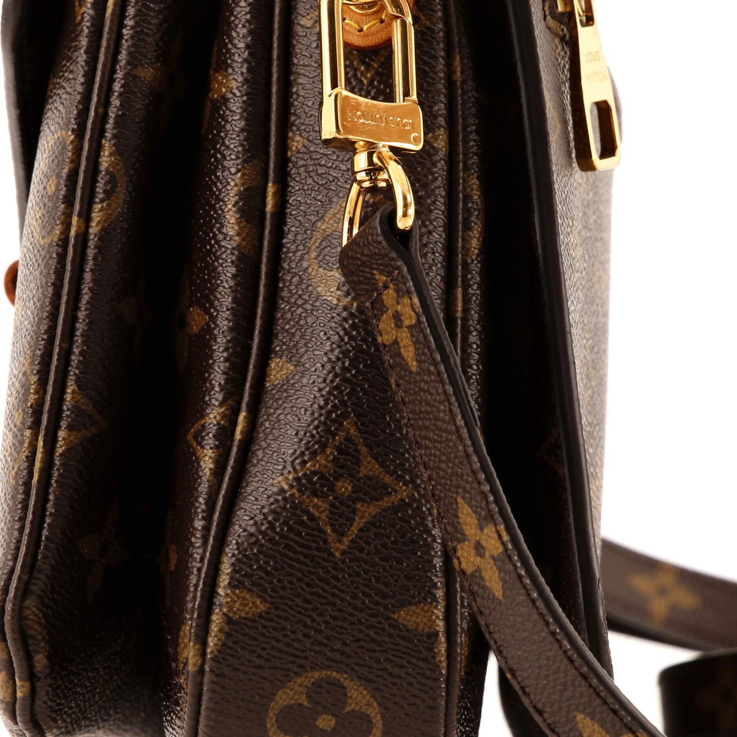 Louis Vuitton Pochette Metis Monogram Canvas