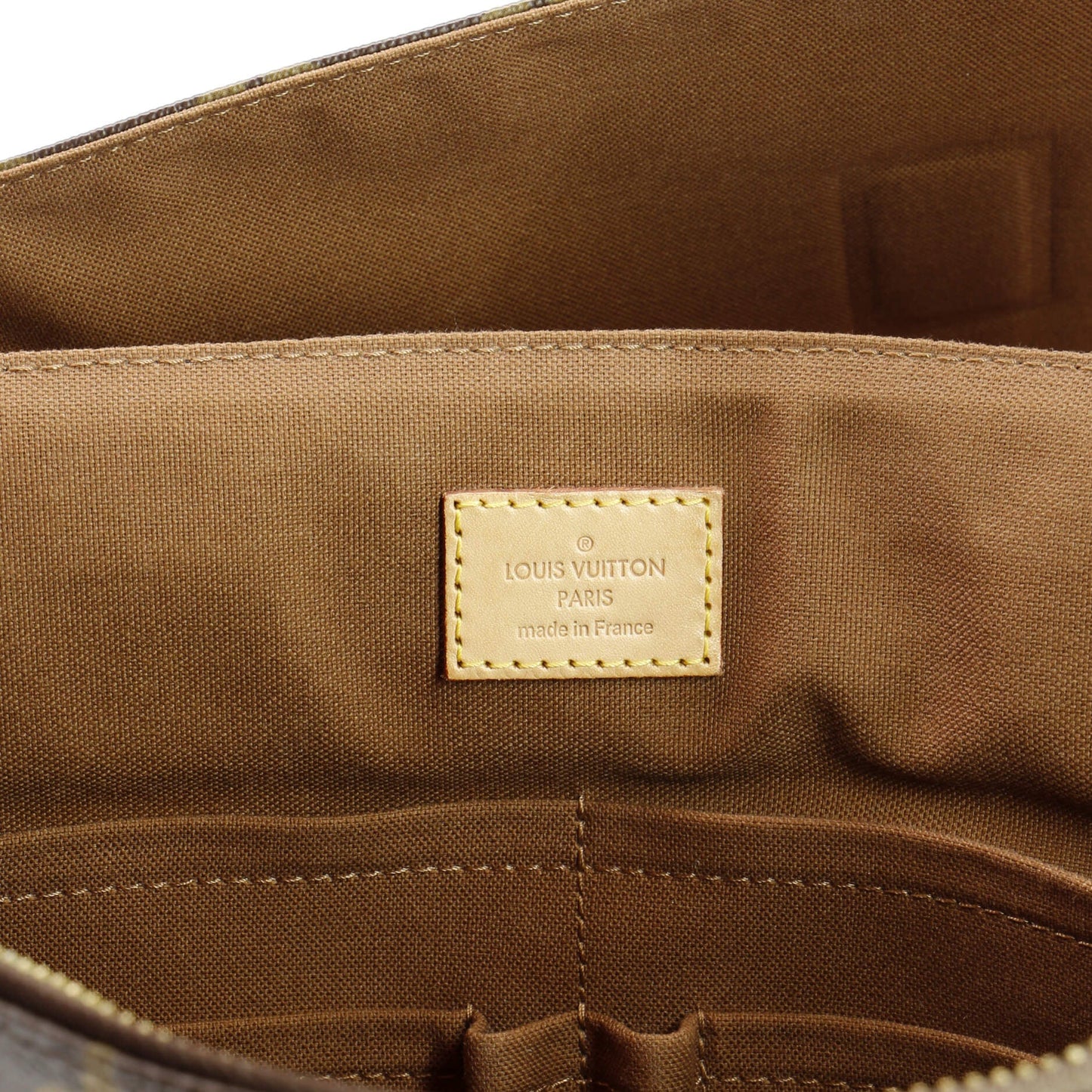 Louis Vuitton Beaubourg Messenger Bag Monogram Canvas MM