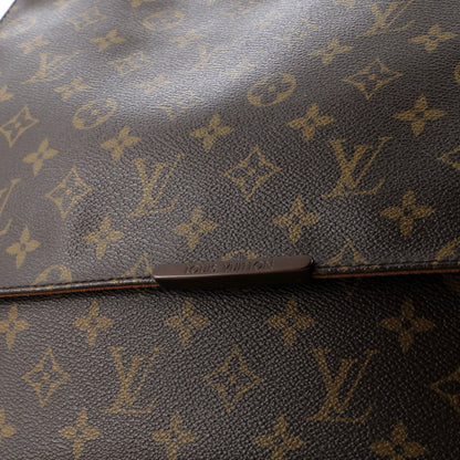 Louis Vuitton Beaubourg Messenger Bag Monogram Canvas MM