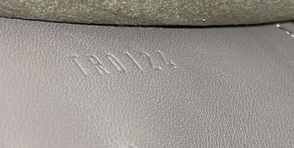 Louis Vuitton Louise Clutch Leather Long