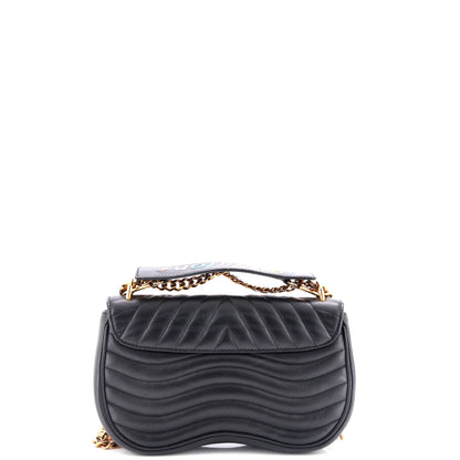 Louis Vuitton New Wave Chain Bag Quilted Leather MM