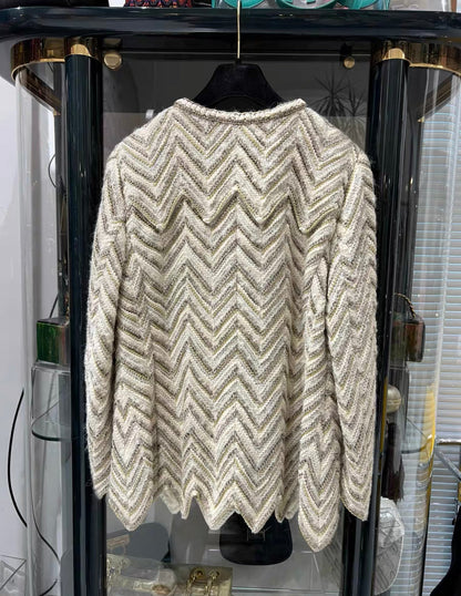 Chanel 18A Tweed Jacket with gold details size 44