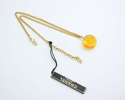 Chanel Vintage 98A Acrylic Light Yellow Brown Camellia Necklace