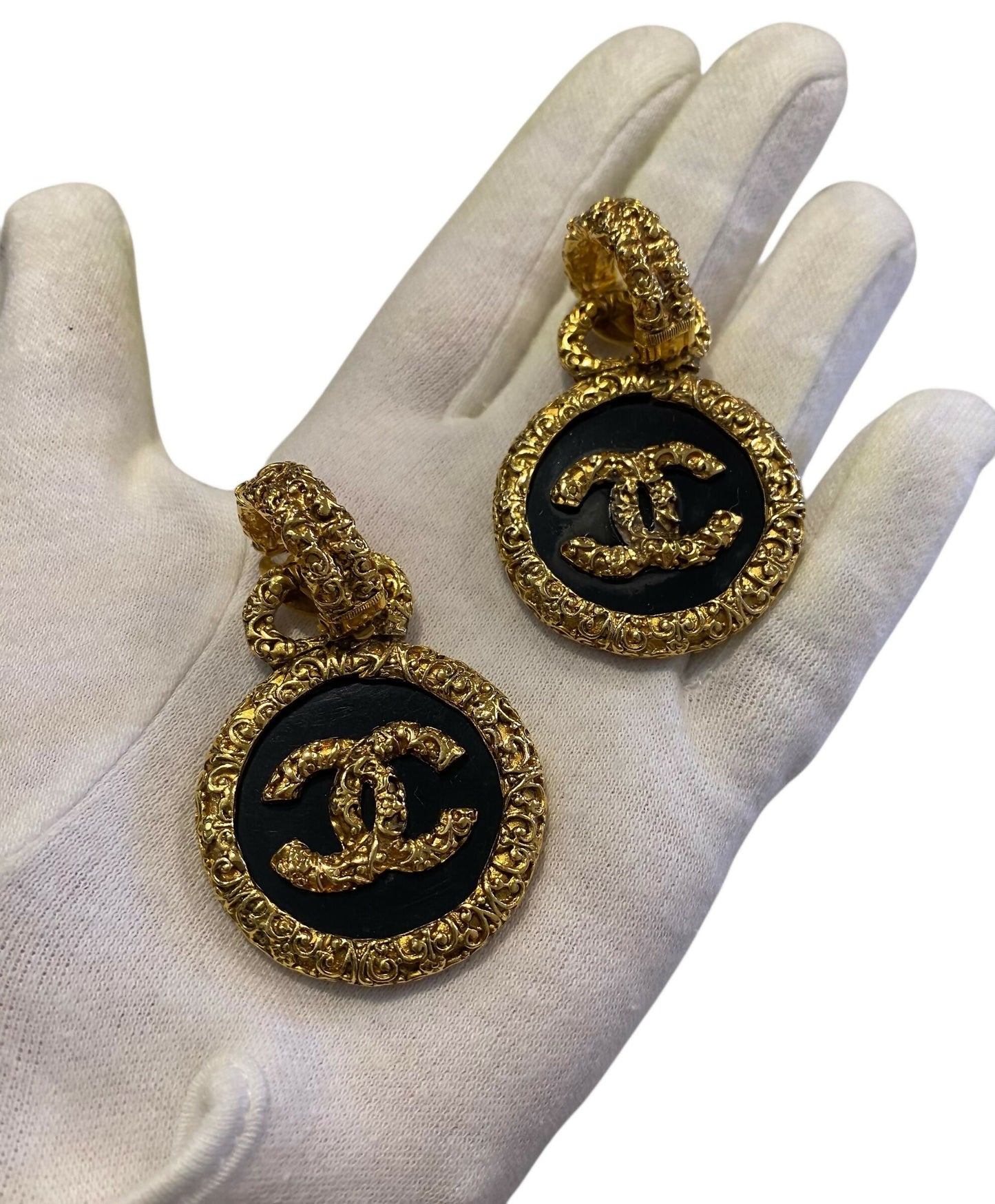 Chanel 93A Large Gold Metal Black Onyx Button Medallion Florentine Drop Dangle Clip-On Earrings