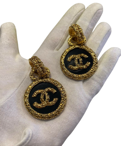 Chanel 93A Large Gold Metal Black Onyx Button Medallion Florentine Drop Dangle Clip-On Earrings
