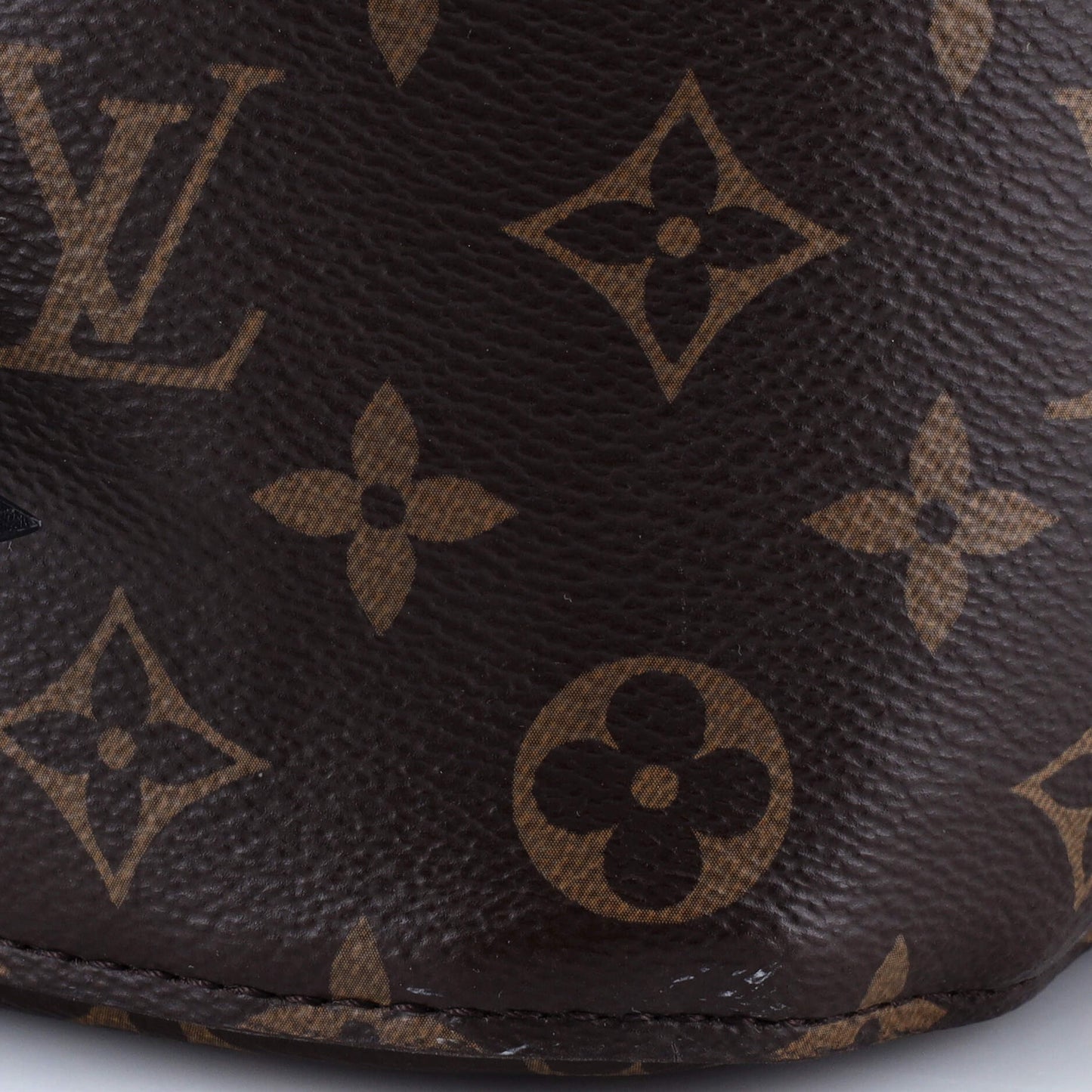 Louis Vuitton NeoNoe Handbag Monogram Canvas MM
