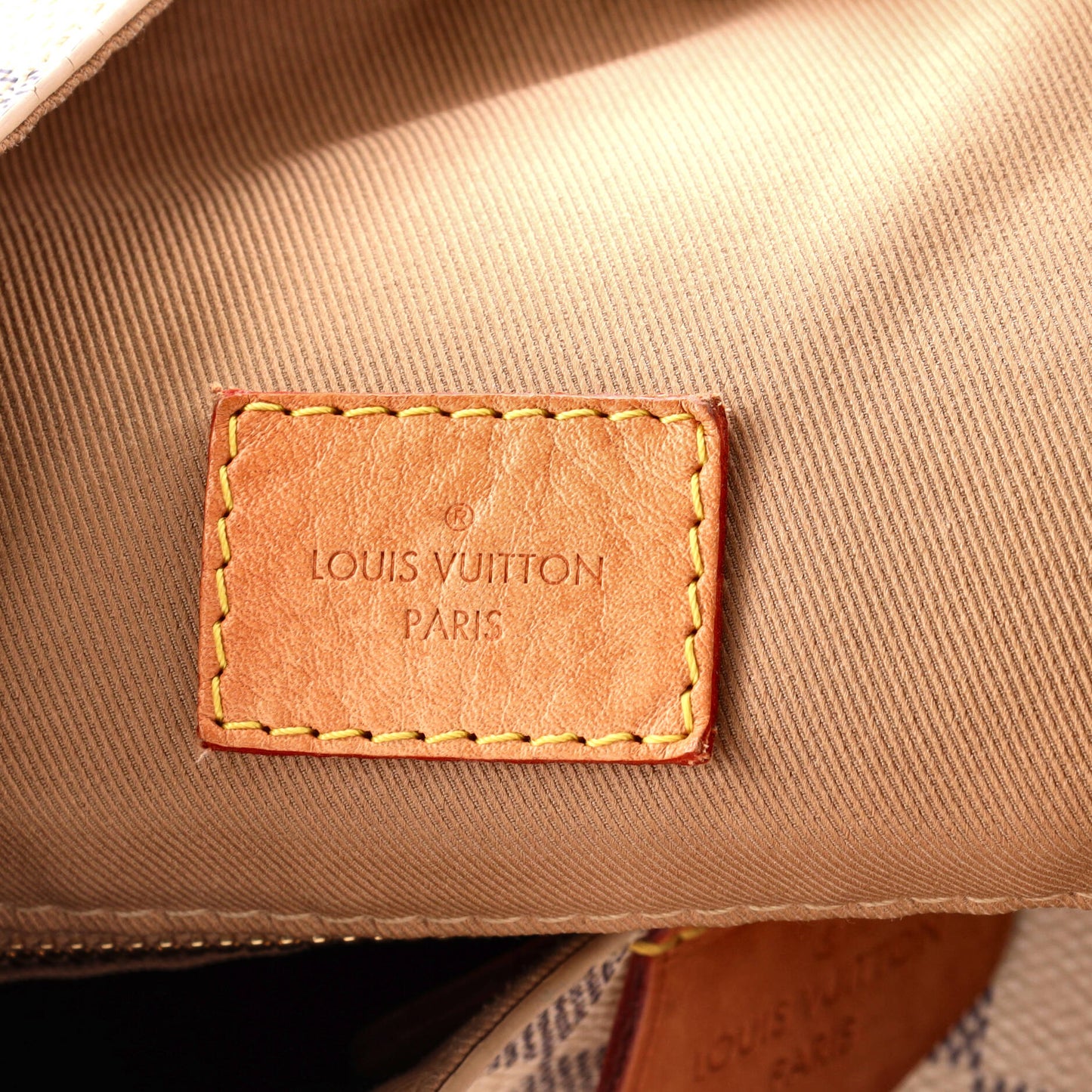 Louis Vuitton Graceful Handbag Damier MM