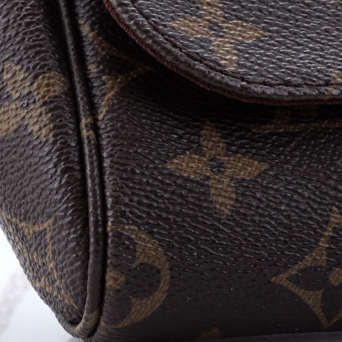 Louis Vuitton Favorite Handbag Monogram Canvas MM