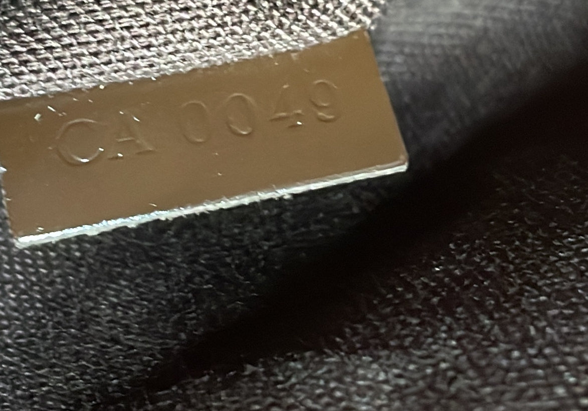 Louis Vuitton Cabas Beaubourg Damier