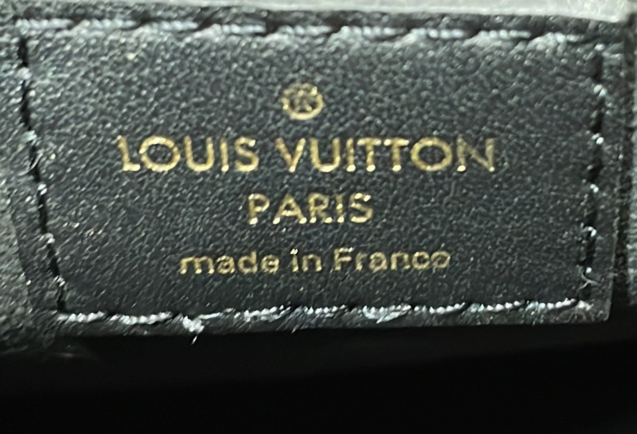 Louis Vuitton Locky Handbag Monogram Canvas with Leather BB
