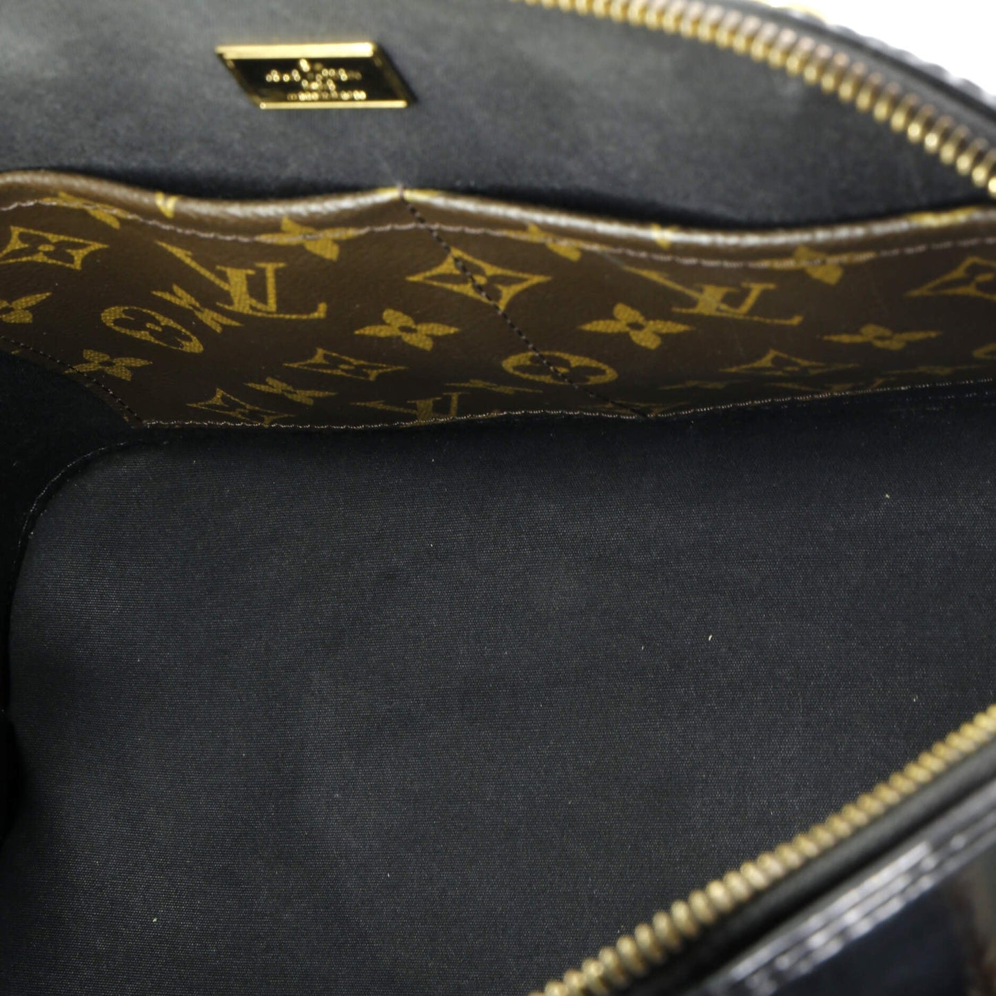 Louis Vuitton Alma Handbag Vernis with Monogram Canvas PM