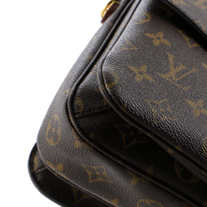 Louis Vuitton Pochette Metis Monogram Canvas