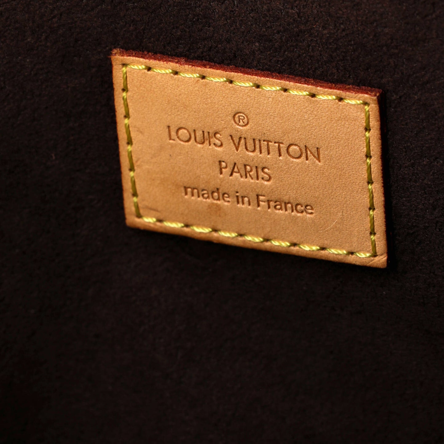 Louis Vuitton Pochette Metis Monogram Canvas