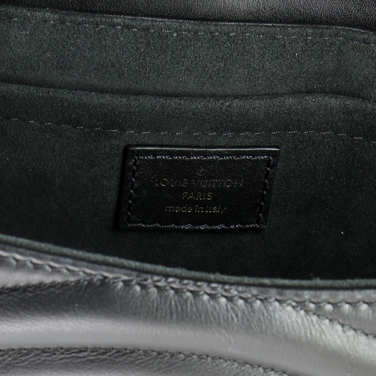 Louis Vuitton New Wave Chain Bag Limited Edition Love Lock Quilted Leather MM