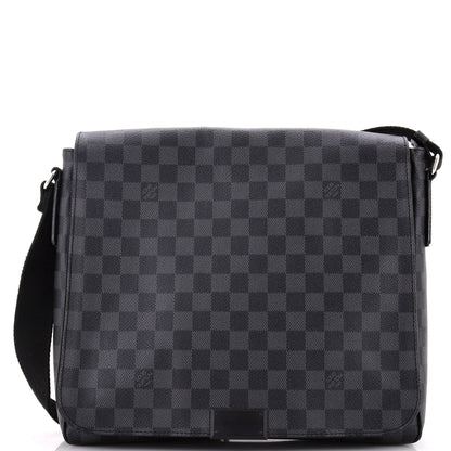 Louis Vuitton District Messenger Bag Damier Graphite MM