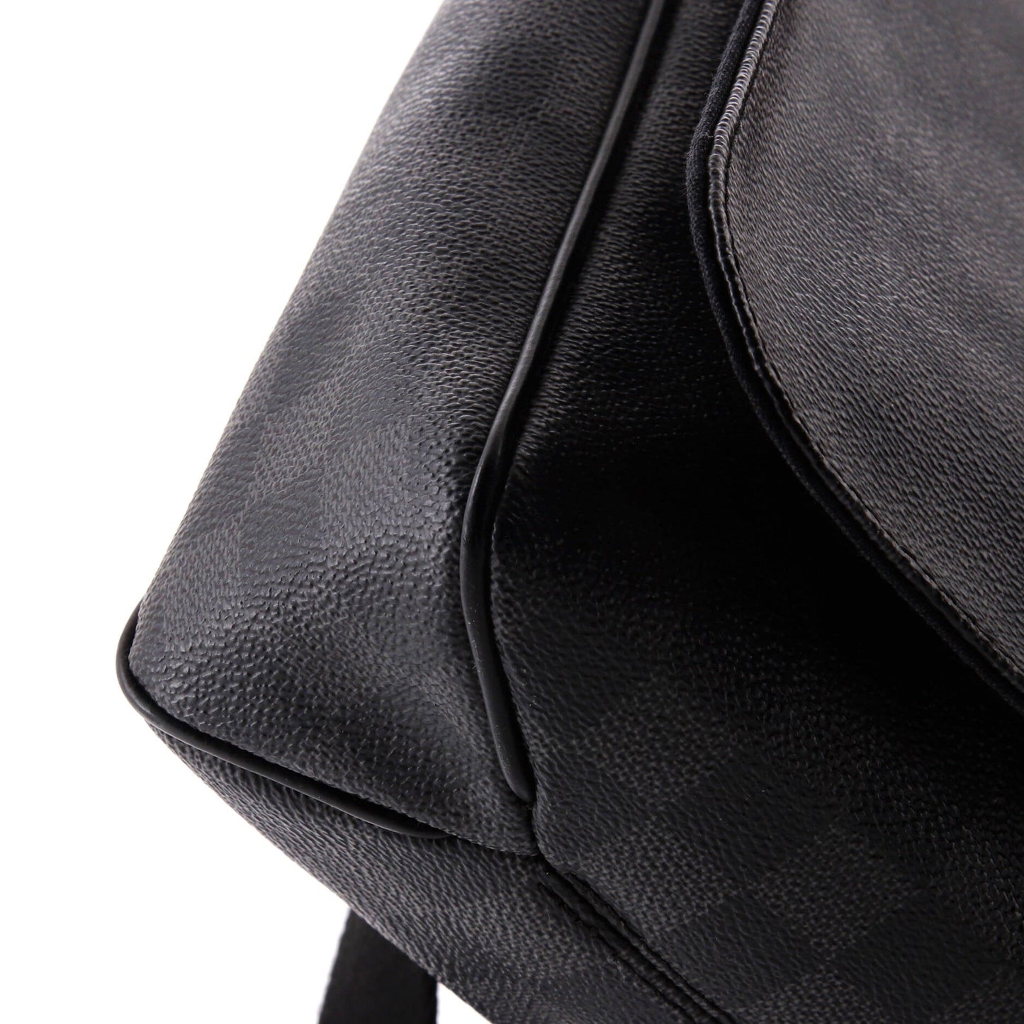 Louis Vuitton District Messenger Bag Damier Graphite MM