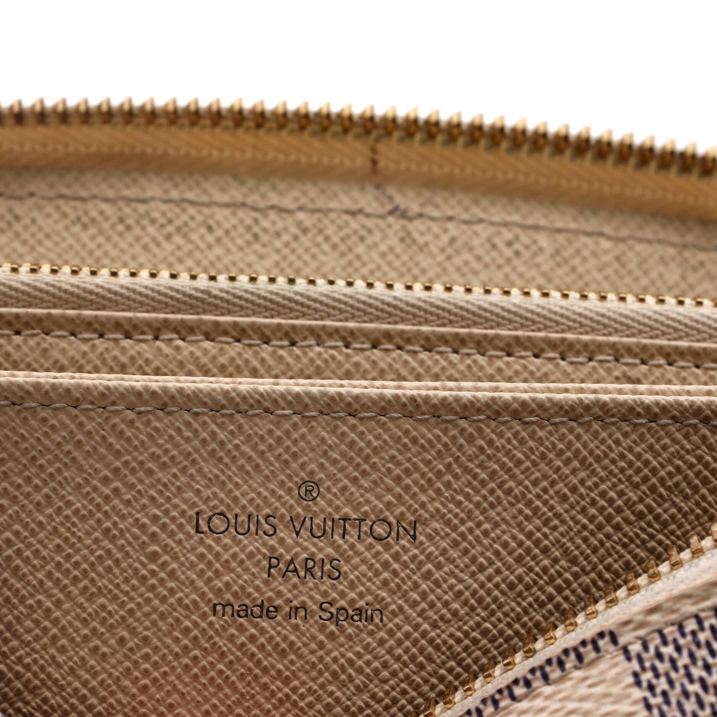 Louis Vuitton Zippy Wallet Damier