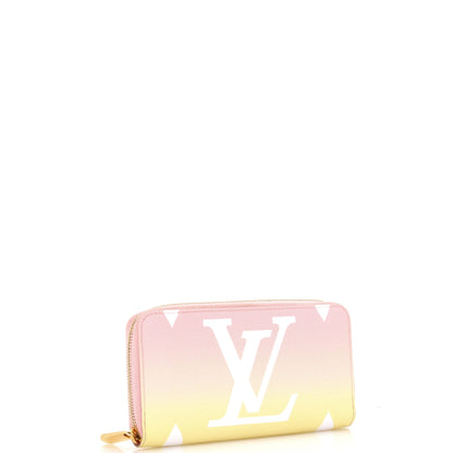 Louis Vuitton Zippy Wallet By The Pool Monogram Giant