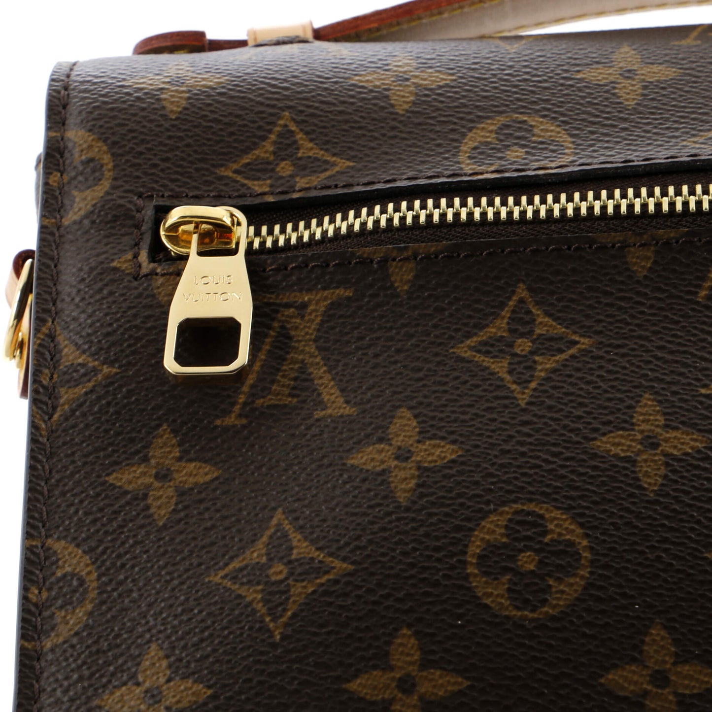 Louis Vuitton Pochette Metis Monogram Canvas